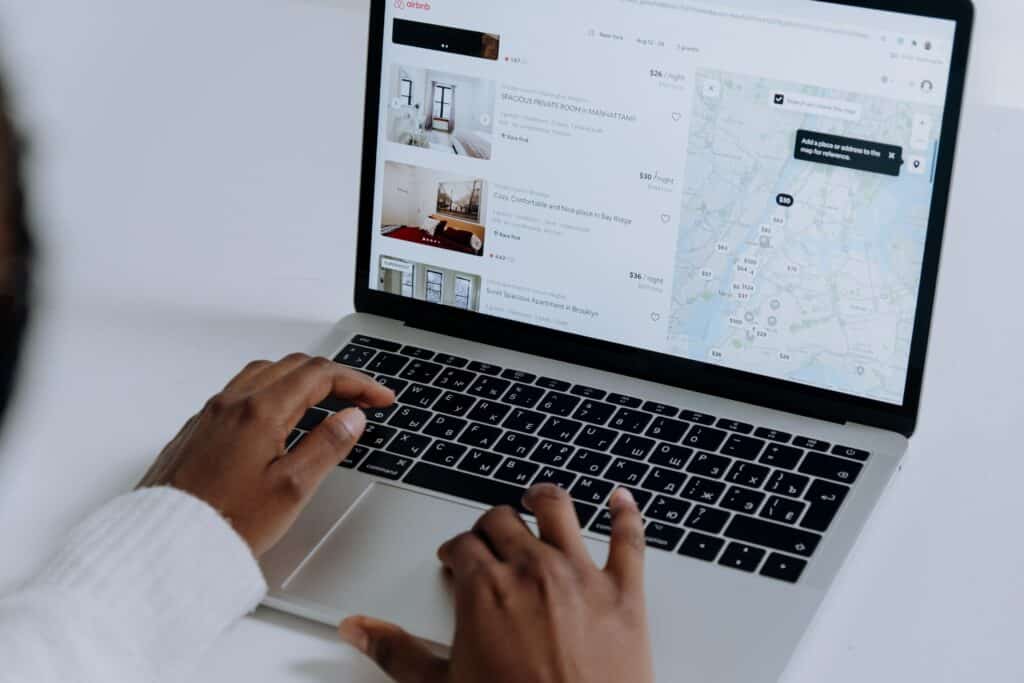 Qu'est ce qu'une conciergerie Airbnb digitale ?
